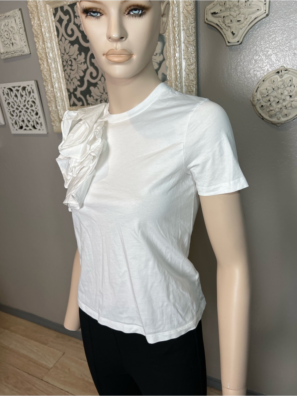 Ted Baker White Ruffle Shoulder Short Sleeve Top - Picture 2 of 11